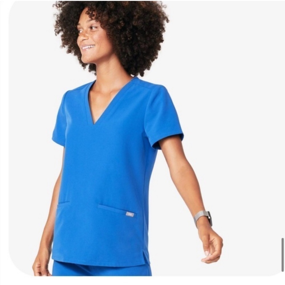 Figs Casma Three Pocket Scrub Top